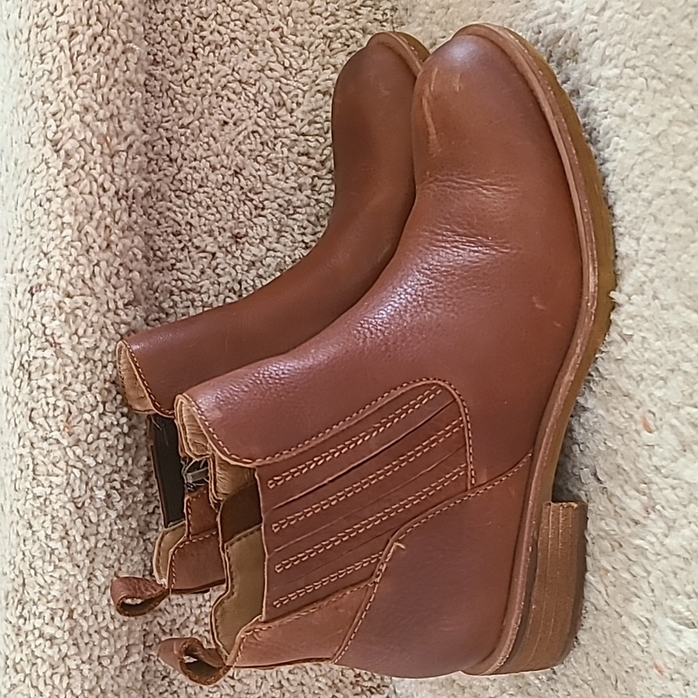 SOFFT Bellis Leather Ankle Boots- size 6